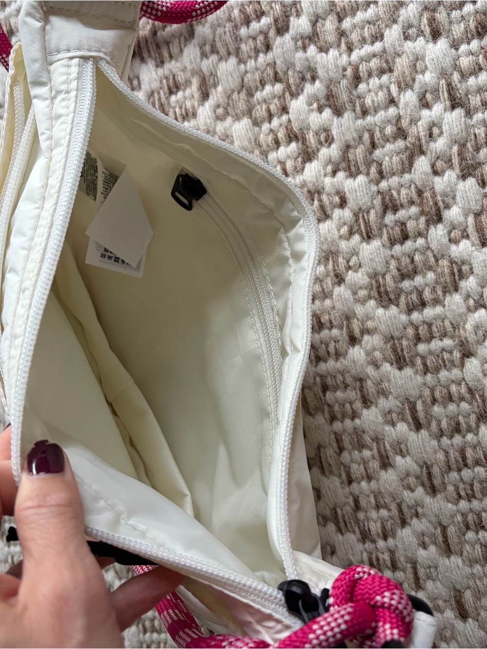 Vans White Crossbody Bag with Pink Paracord strap - Picture 4 of 4
